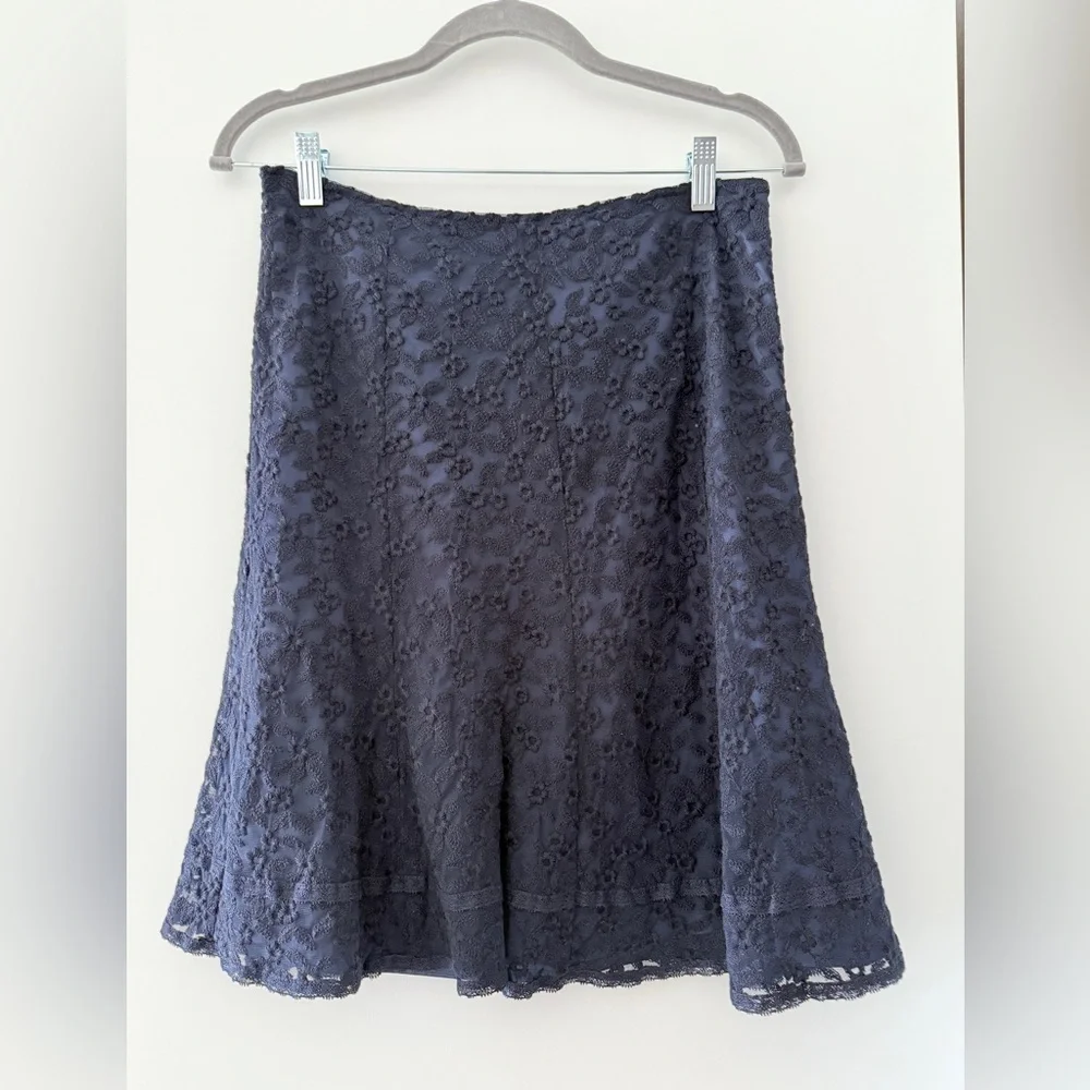 Cynthia Steffe Navy Floral Lace Skirt – Size 6 - Picture 3 of 12